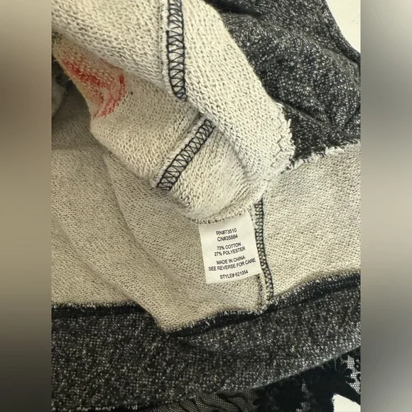 Ivy Jane Knit Floral Cross Stitch Sweater Cropped Short Gray Black Lace Medium - Picture 8 of 10